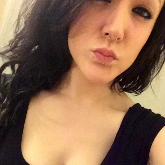 Meet your Posher, Jessica - Picture 1 of 1